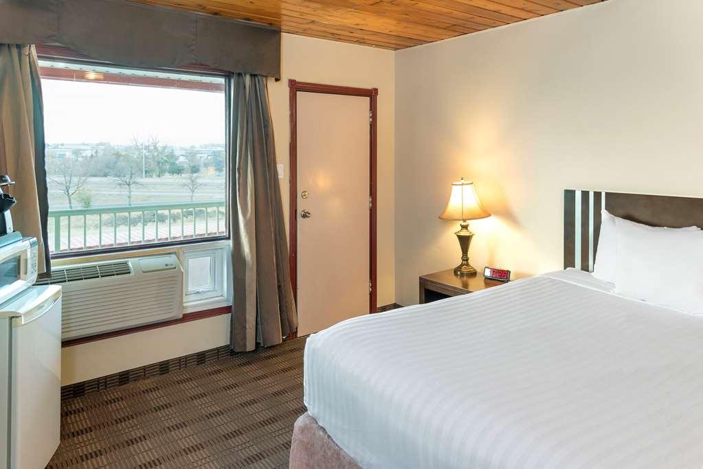 מדיסין הט Econo Lodge Inn & Suites חדר תמונה
