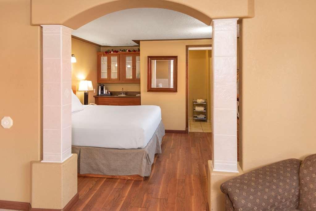 מדיסין הט Econo Lodge Inn & Suites חדר תמונה